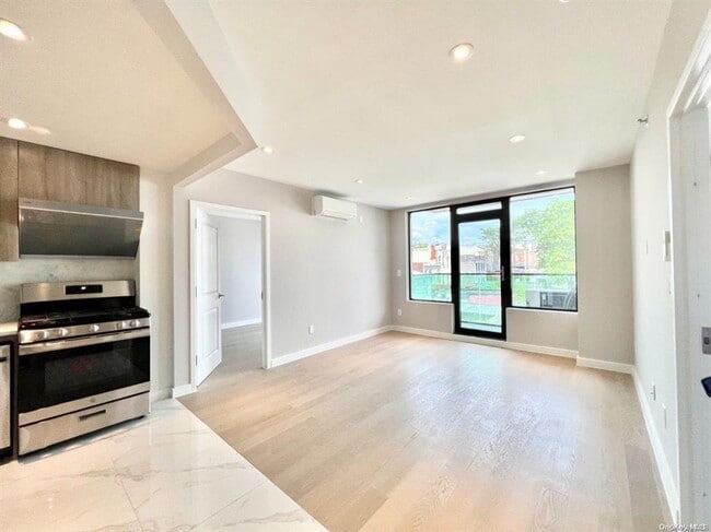 Building Photo - 32-58-58 105th St