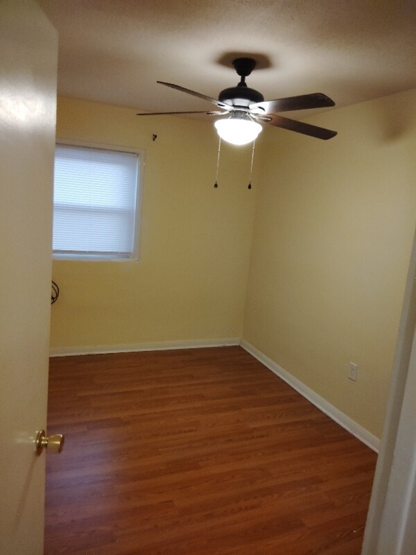 Foto del edificio - 1346 Pennwood Rd