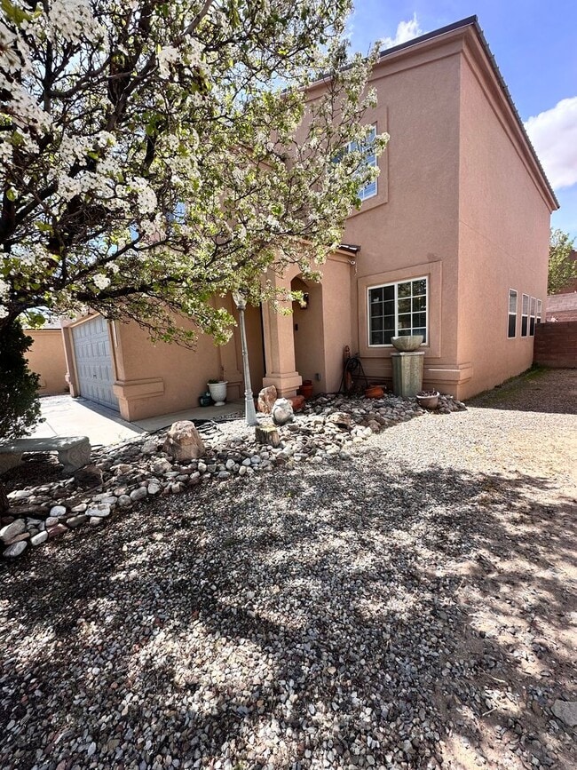 Building Photo - 651 Vermilion Ct NW