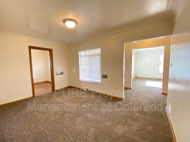 Foto del edificio - 4676 Grove St