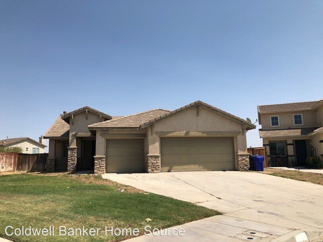 Primary Photo - 4 br, 2 bath House - 14645 Blue Sage Rd