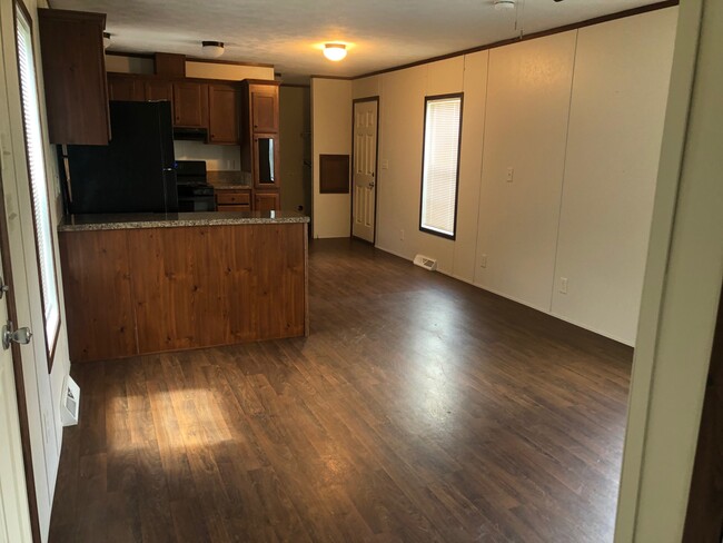 Building Photo - 120 Gore Road Park