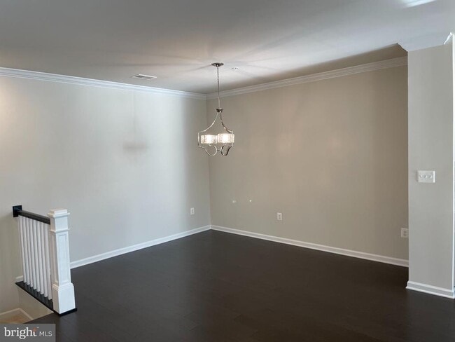 Building Photo - 23275 Milltown Knoll Square