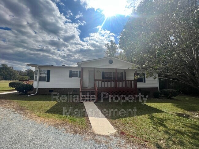 Building Photo - 115 Spring Branch Ln