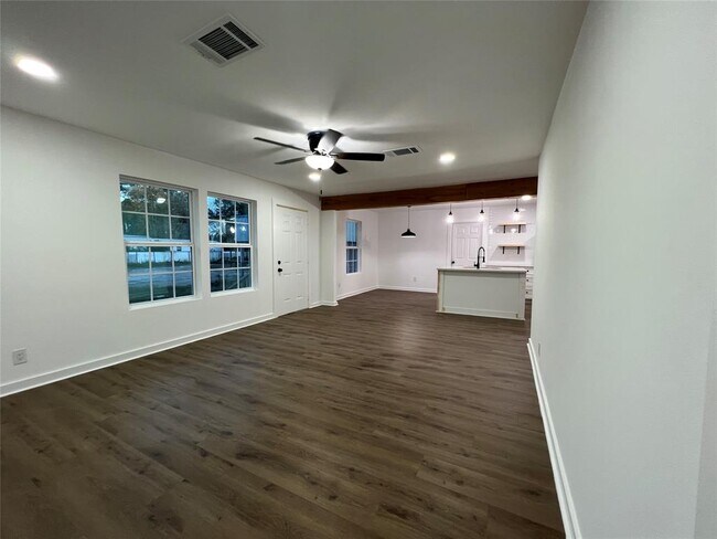 Foto del edificio - 22468 Yancy Rd