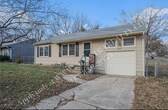 Primary Photo - Cute 3 Bed 1 Bath Ranch Home in Raytown - ...