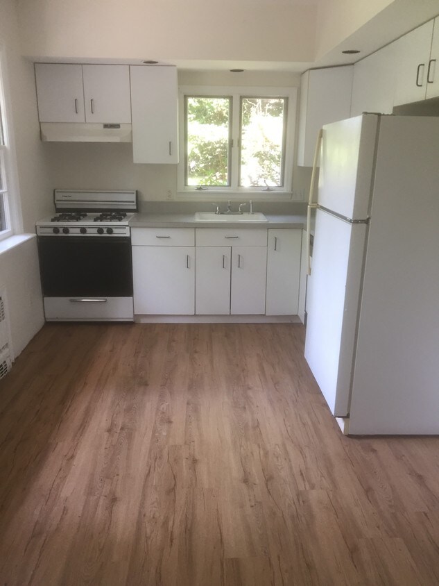 Foto principal - 235 Ramapo Hills Blvd