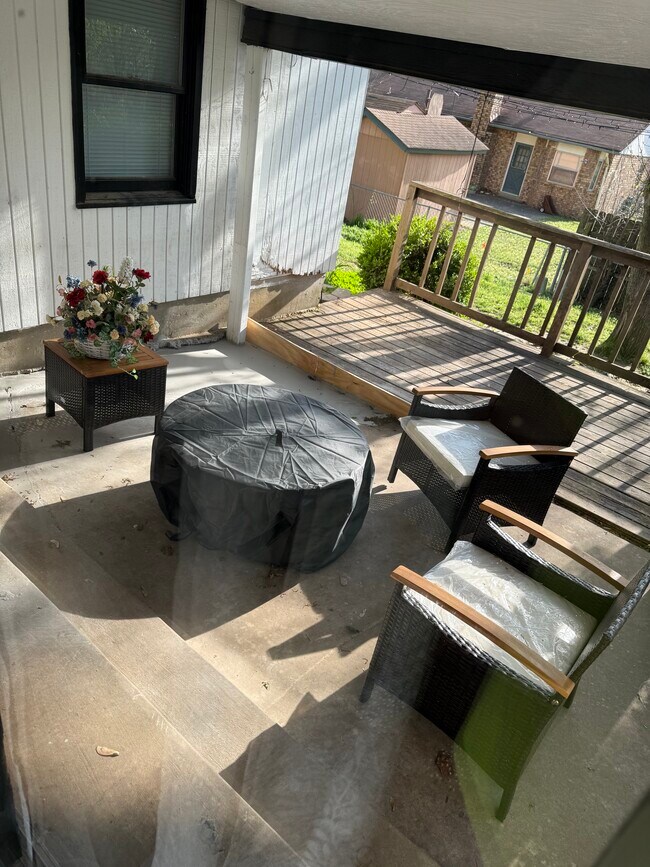 Foto del edificio - 1408 N Juniper Ave