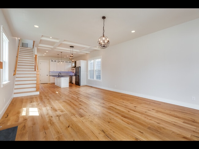 Building Photo - 1449 14th Ave S