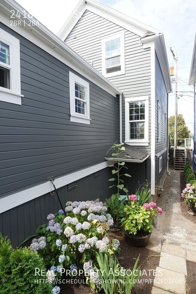 Building Photo - 2418 N 31st St