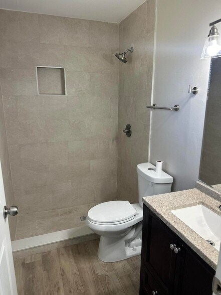 Foto del edificio - 377 SW Cherryhill Rd