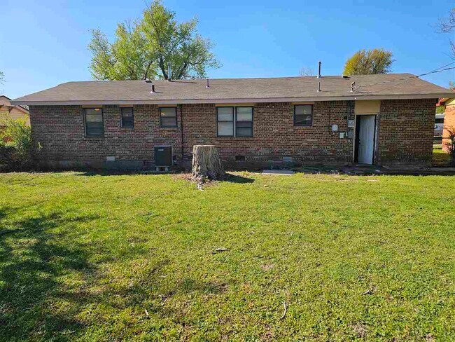 Building Photo - 4309 NW Floyd Ave