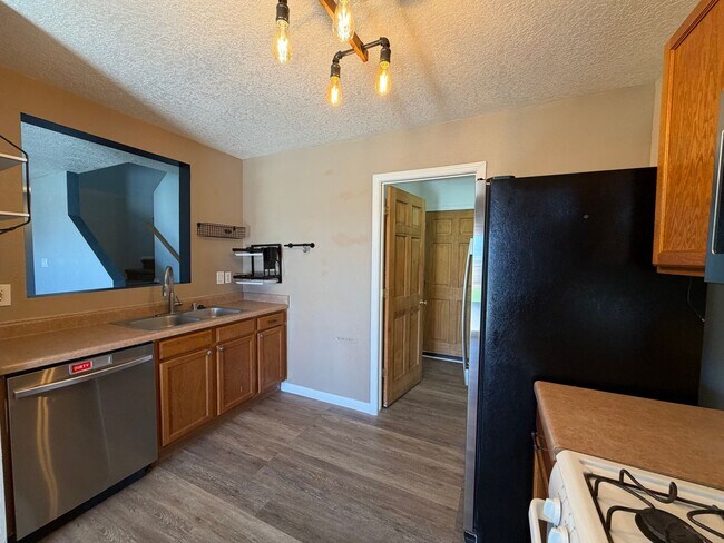 Foto del edificio - 6227 Castle Dome Pl NW