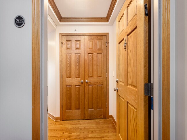 Foto del edificio - 4811 N Olcott Ave