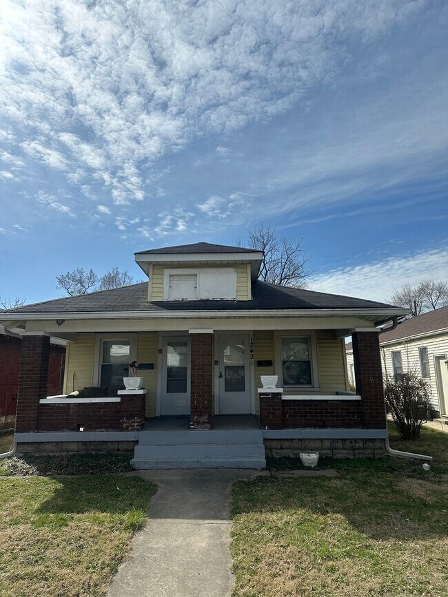 Building Photo - 1341 W Congress Ave