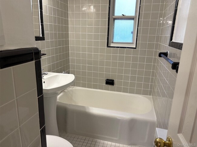 Building Photo - 260-27 Langston Ave