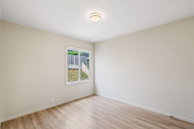 Foto del edificio - Cute, Comfortable and Convenient Apartment...