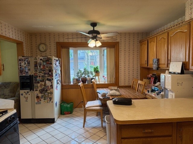 Dining area in kitchen - 4722 Locust Ave