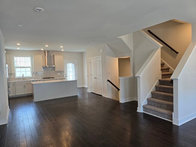 Foto del edificio - 226 Red Leaf Ln