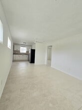 Building Photo - 3843 Mt Pleasant St