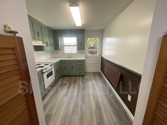 Building Photo - 40 S Bedford St