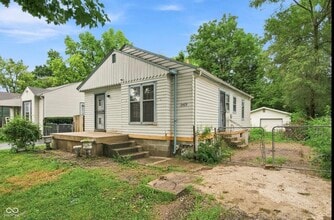 Building Photo - 3429 Kinnear Ave