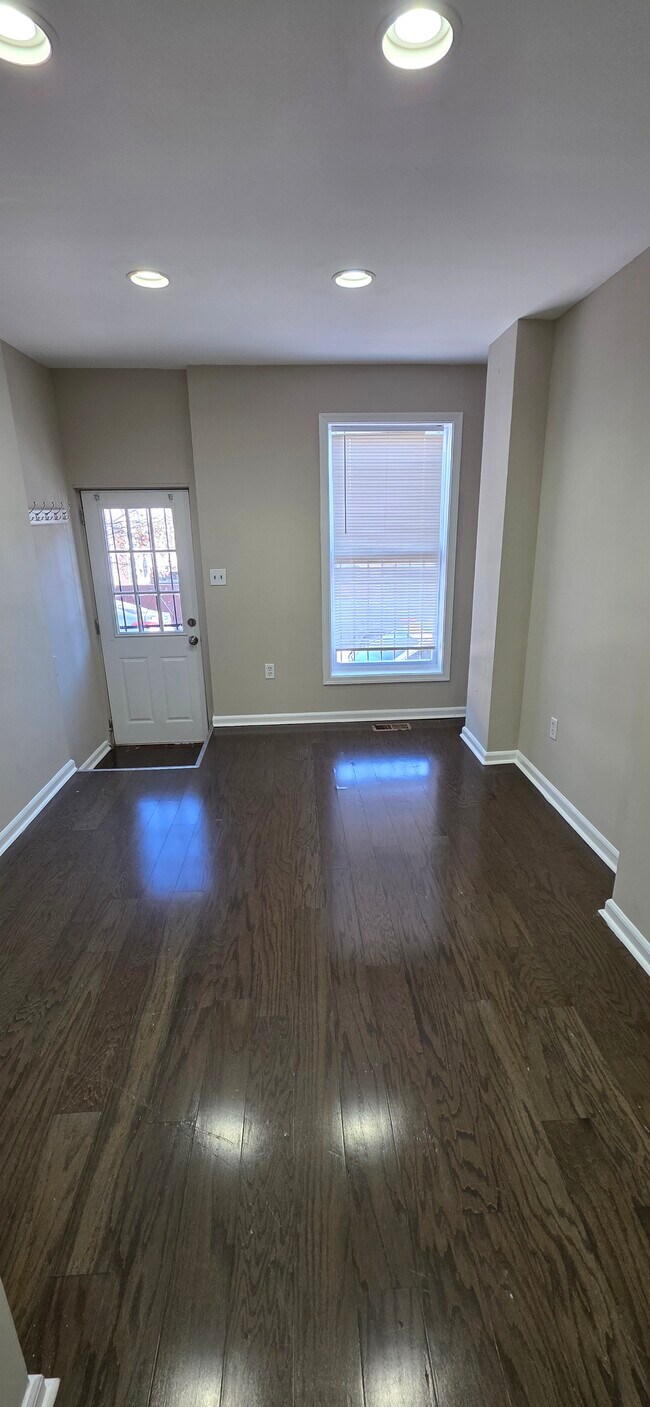 Foto del edificio - 238 N Rose St