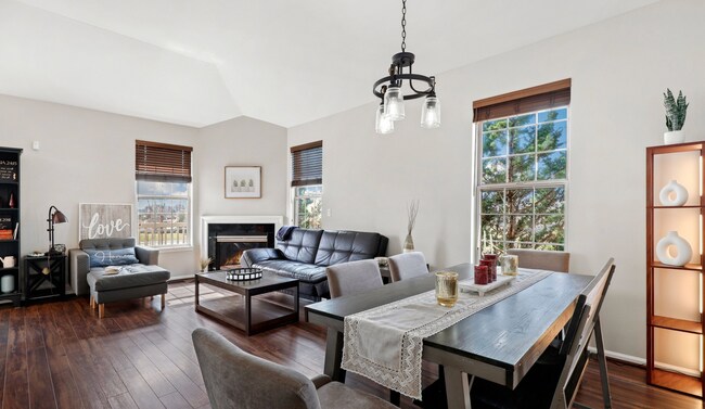 Foto del edificio - 2813 Blakely Ln