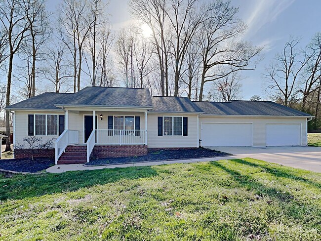 Foto del edificio - 661 Beavers Cove Ln NW