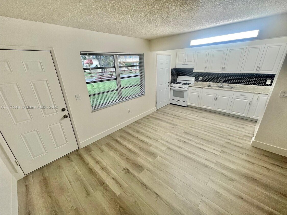 175 NE 203rd Terrace Unit 4, Miami, FL 33179 Apartment for Rent in