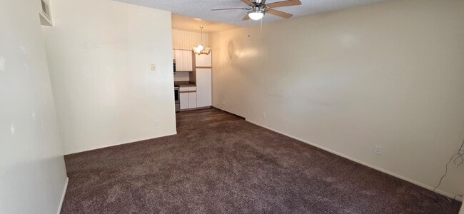 Building Photo - 24 N Mesa Dr