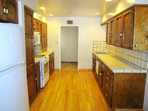 Building Photo - 74 Herbert Ln