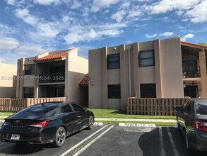 Building Photo - 280 W Park Dr
