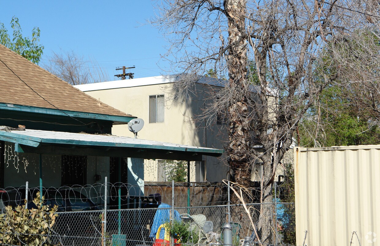 Foto del edificio - 1529 N Stoddard Ave