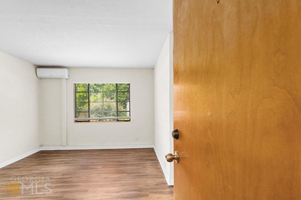 Primary Photo - 43 25th St NW