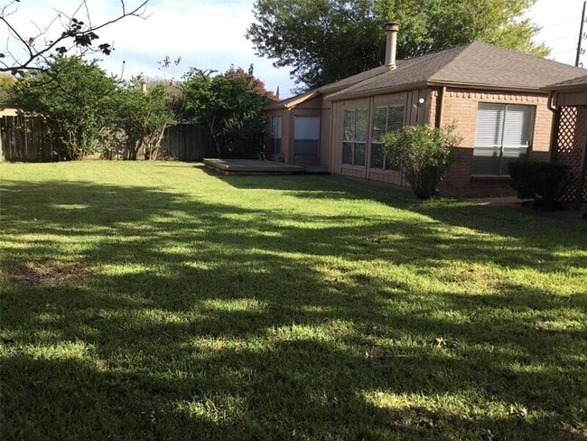Building Photo - 7511 Marisol Dr