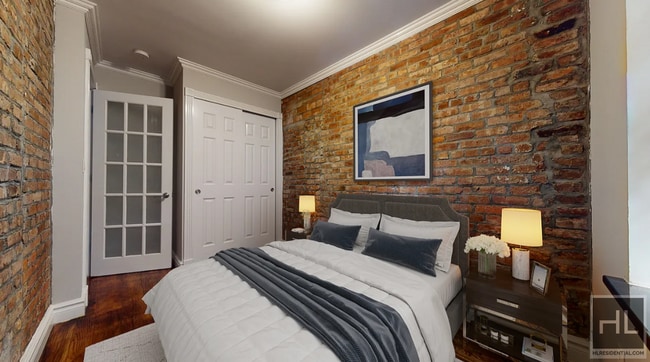 Building Photo - W 14TH ST.