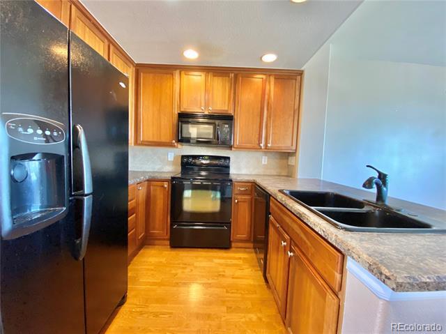 Foto del edificio - 16150 E Geddes Ln