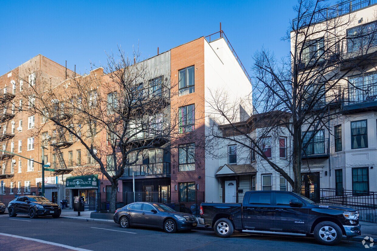 Primary Photo - 1499A Nostrand Ave