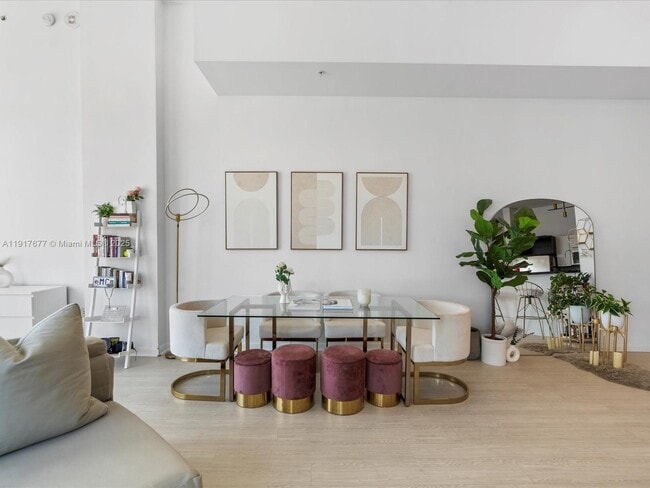 Foto del edificio - 253 NE 2nd St