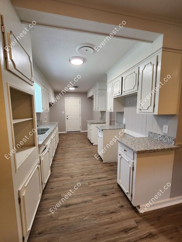 Foto del edificio - 1563 Dorgan St