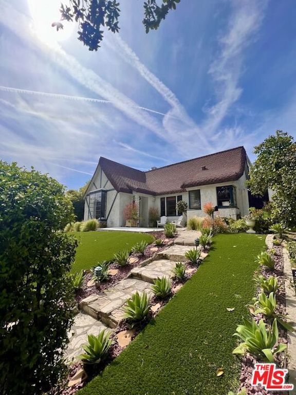 Foto del edificio - 219 Winchester Ave