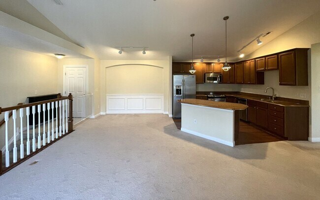 Foto del edificio - 5615 Frawley Dr