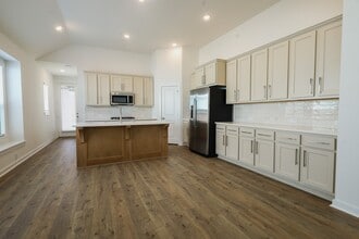 Building Photo - 5043 Henry Merritt St