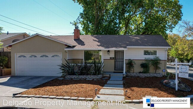 Building Photo - 3 br, 2 bath House - 103 Lynn Court