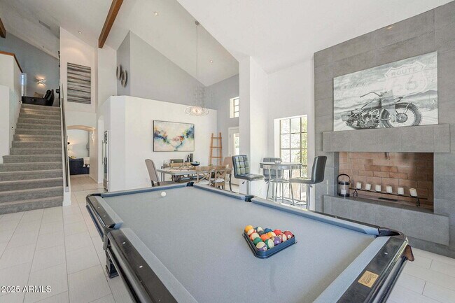 Foto del edificio - Long Term Luxury Furnished Rental, also av...