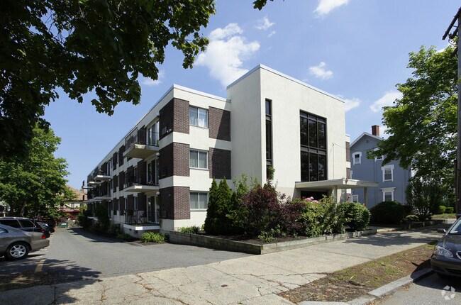 Foto principal - 245 Lafayette St