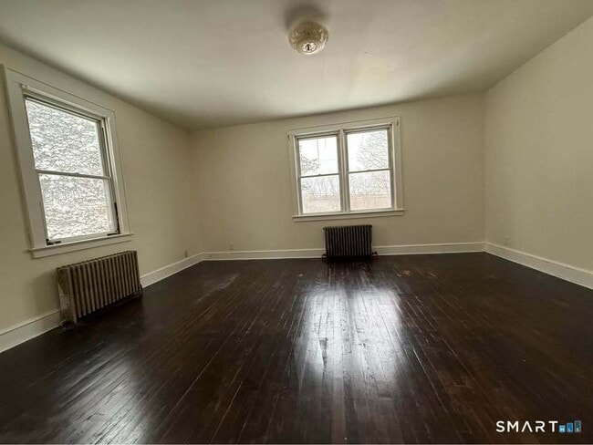 Building Photo - 9 Jennings St