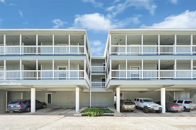 Building Photo - 4011 NASA Road 1