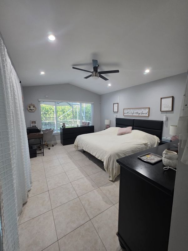 Foto del edificio - 1205 NW 50th St
